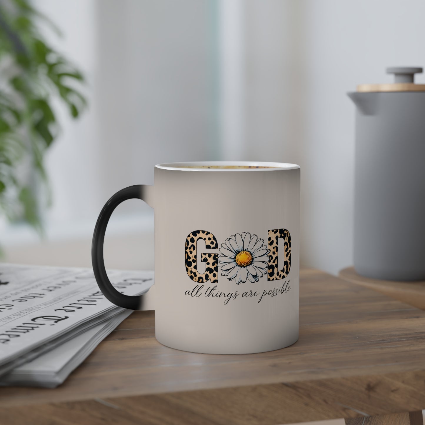 Taza Mágica que Cambia de Color — Diseño “Good” con Leopardo y Margaritas | Taza Inspiradora de 11 oz