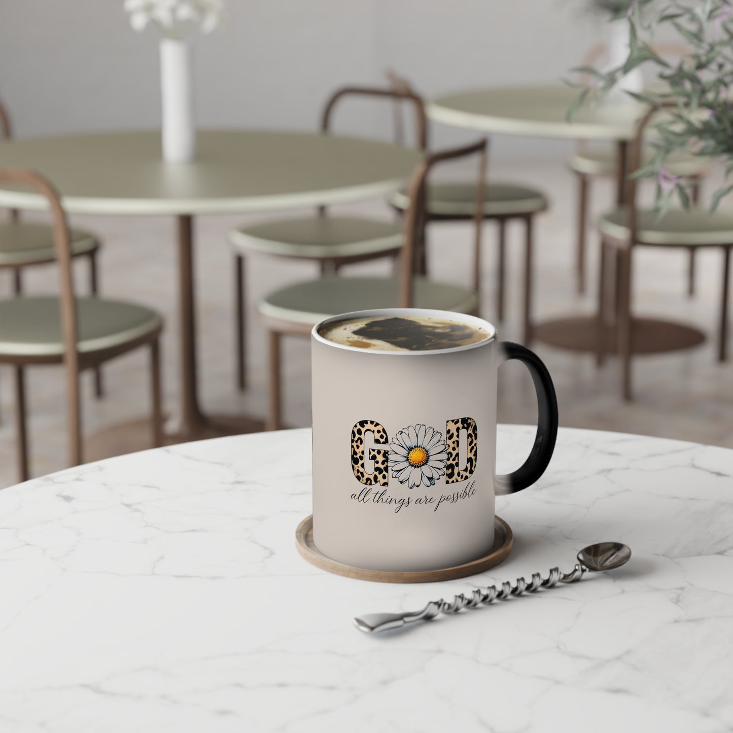 Taza Mágica que Cambia de Color — Diseño “Good” con Leopardo y Margaritas | Taza Inspiradora de 11 oz