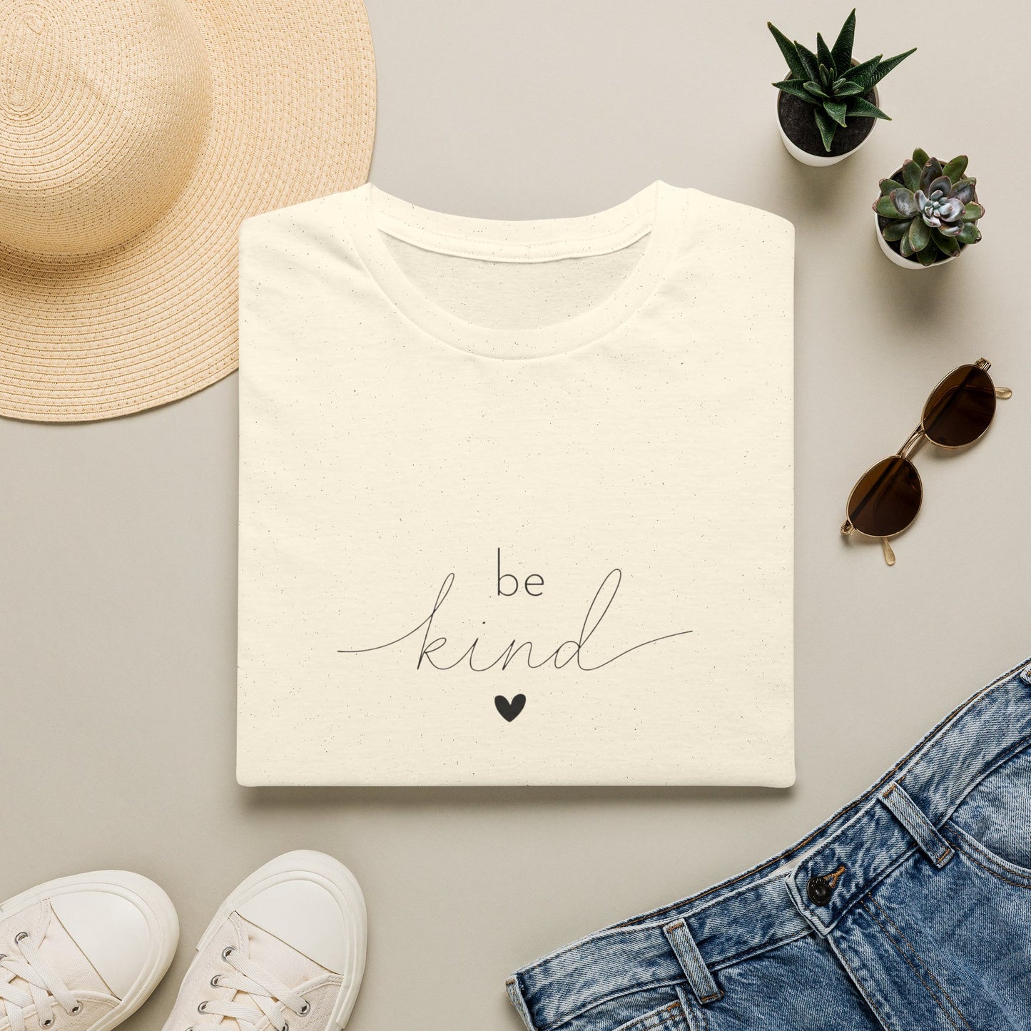 Be Kind T-Shirt – Minimal Script Heart Tee