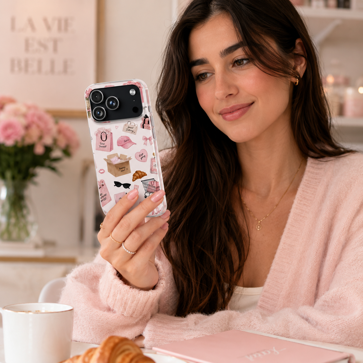 Funda Transparente Rosa para Móvil — Collage “Date un Capricho”