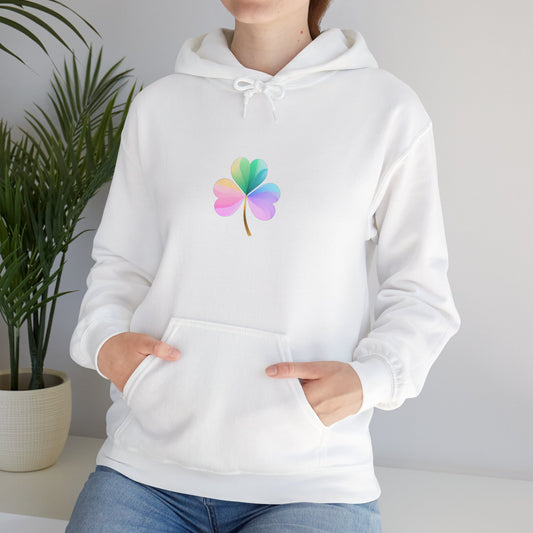 Sudadera con Trébol de Cuatro Hojas en Arcoíris Pastel — Diseño de la Suerte